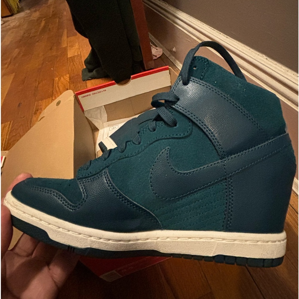 Nike Sky Hi Dunk in Teal Suede/Leather